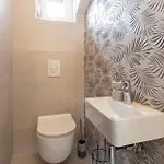 In With Swimming Pool Apartment