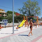 In With Swimming Pool Vrsi