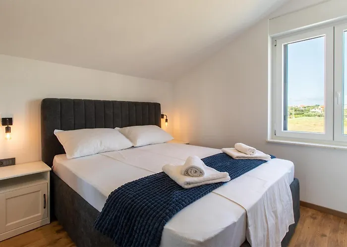 Awesome Apartment In Vrsi With Wifi 公寓 *